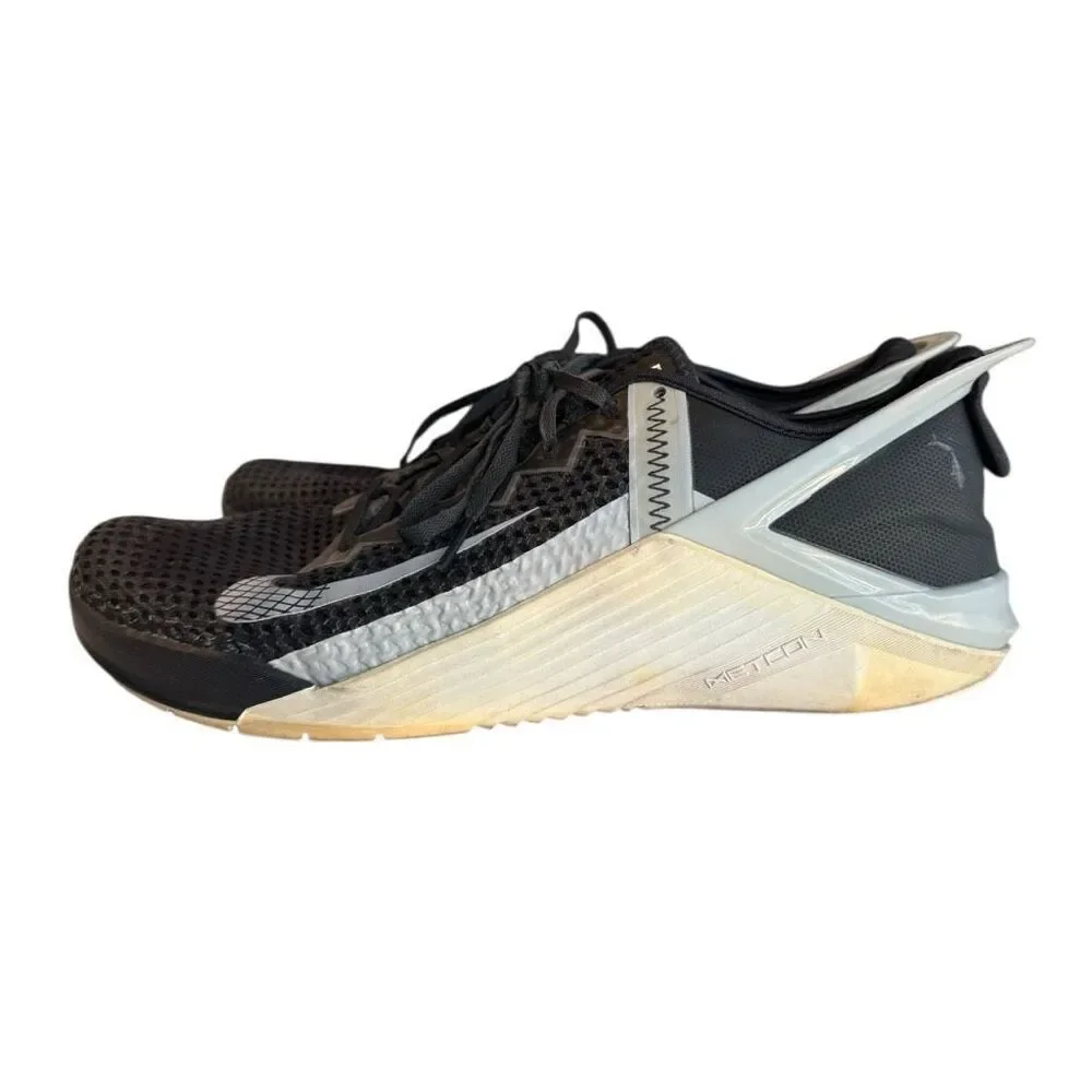 Nike Mens Metcon 6 FlyEase Black White Solar Flare Shoes Size 11.5